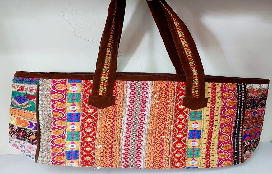 Traditional Tote Bags
